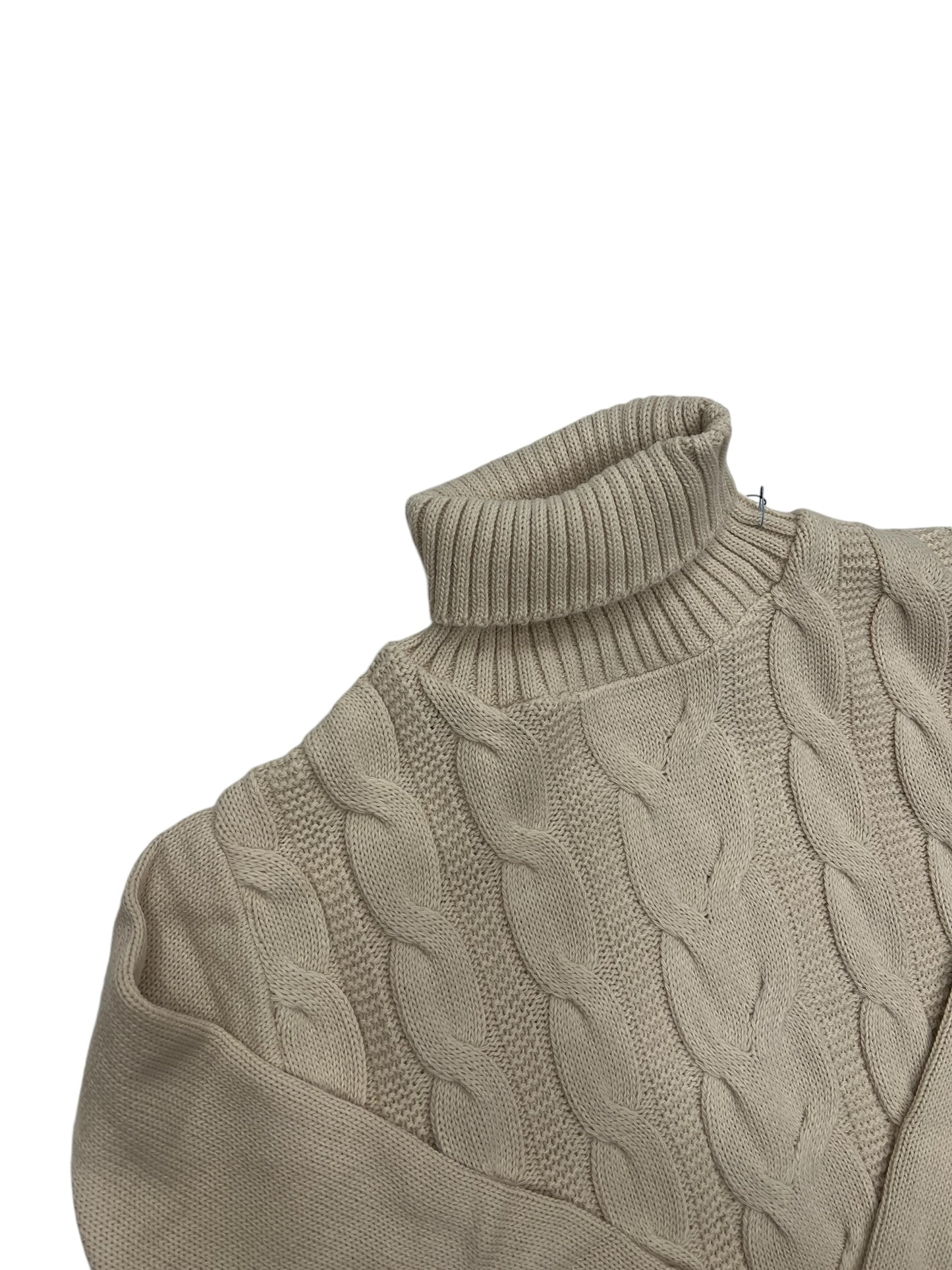 Maglione fantasia treccia collo alto