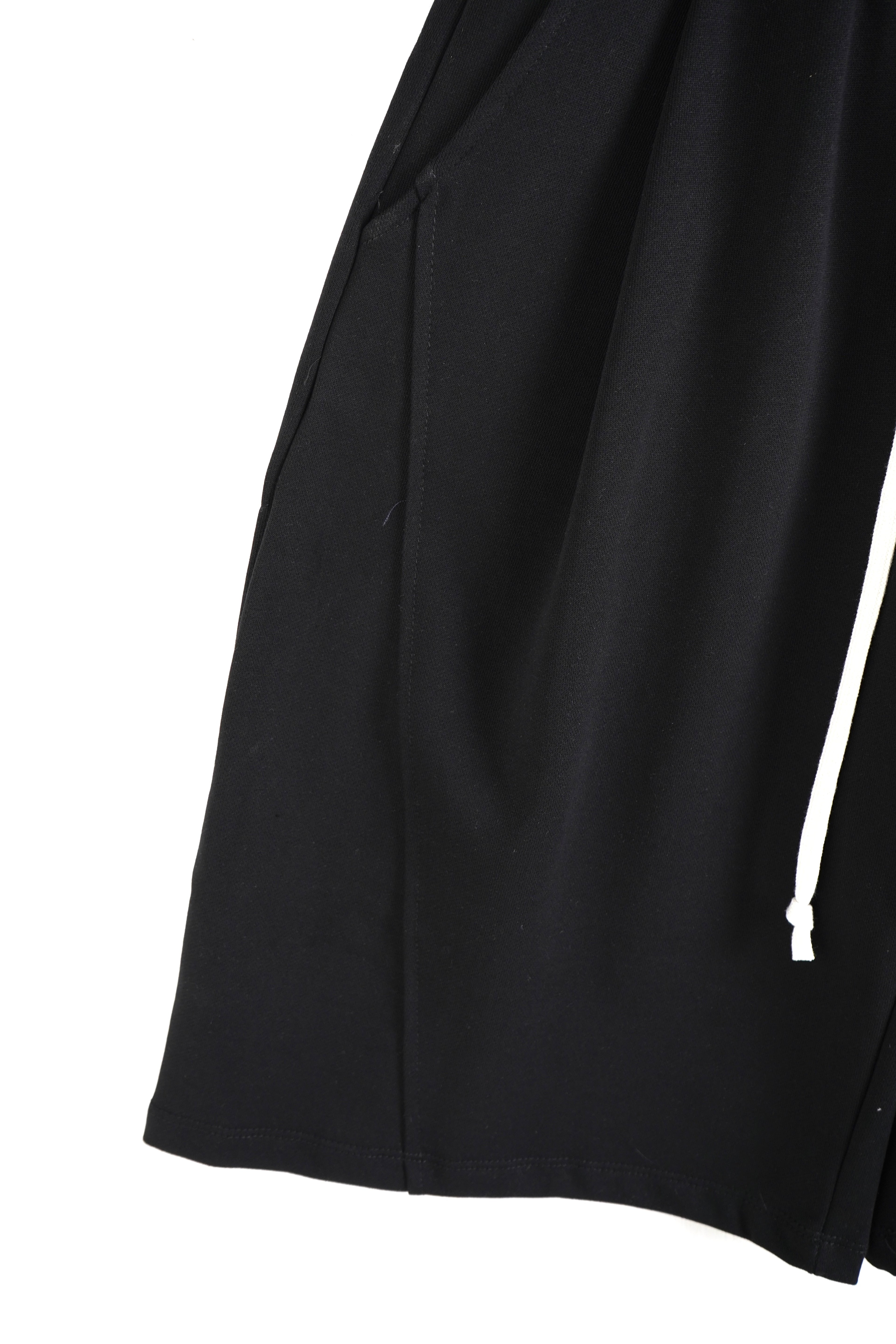 PANTALONCINO BALLOON IN FELPA NERO