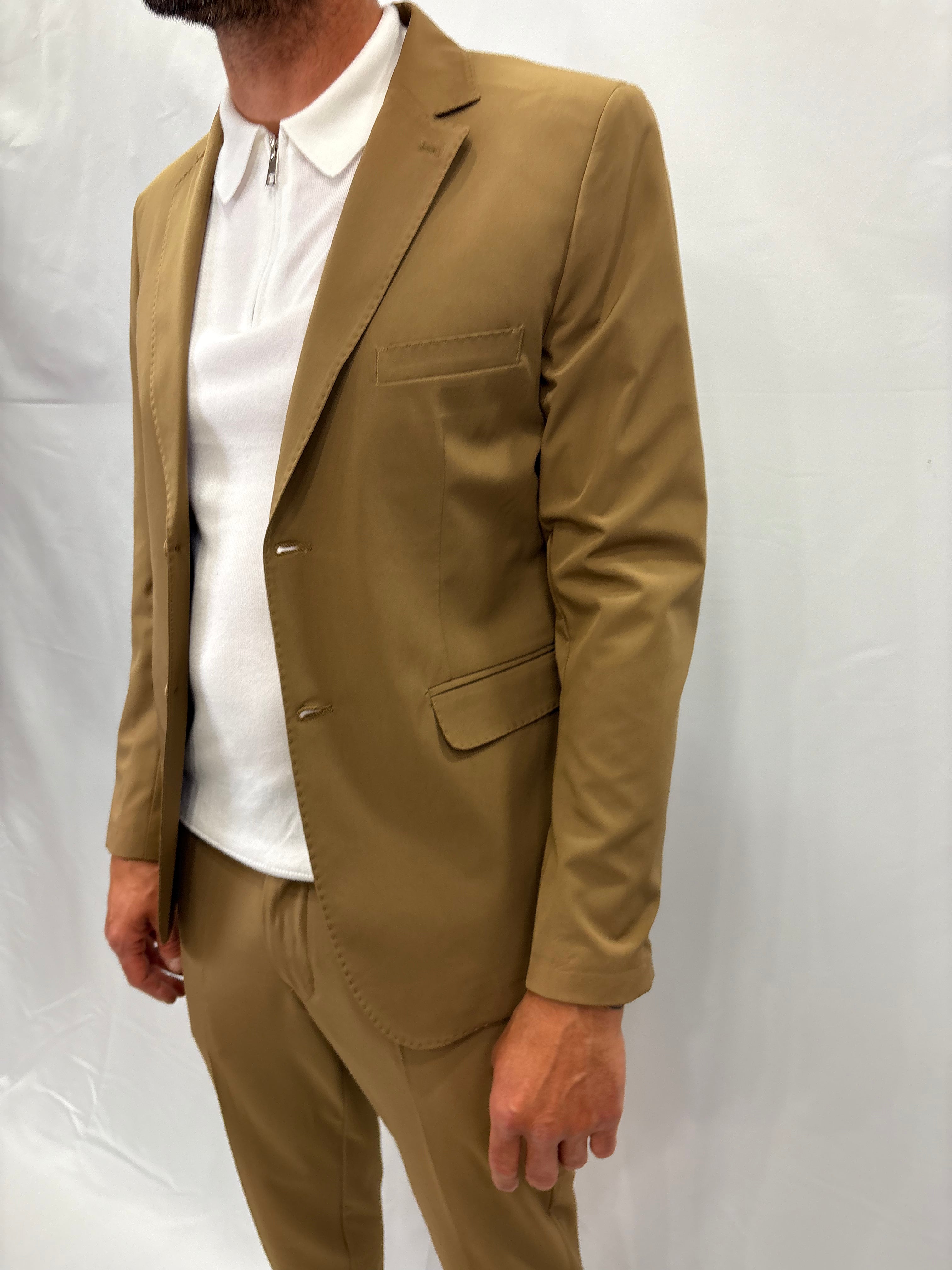 COMPLETO TESSUTO EXTRA LEGGERO TECNICO CAMEL